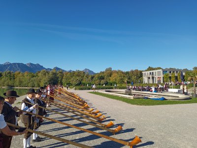 SK_Alphorn_Festspielhaus-2.jpg
